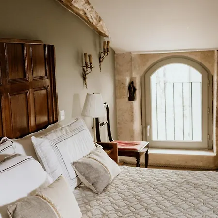 Willa La Chartreuse D'ertan 